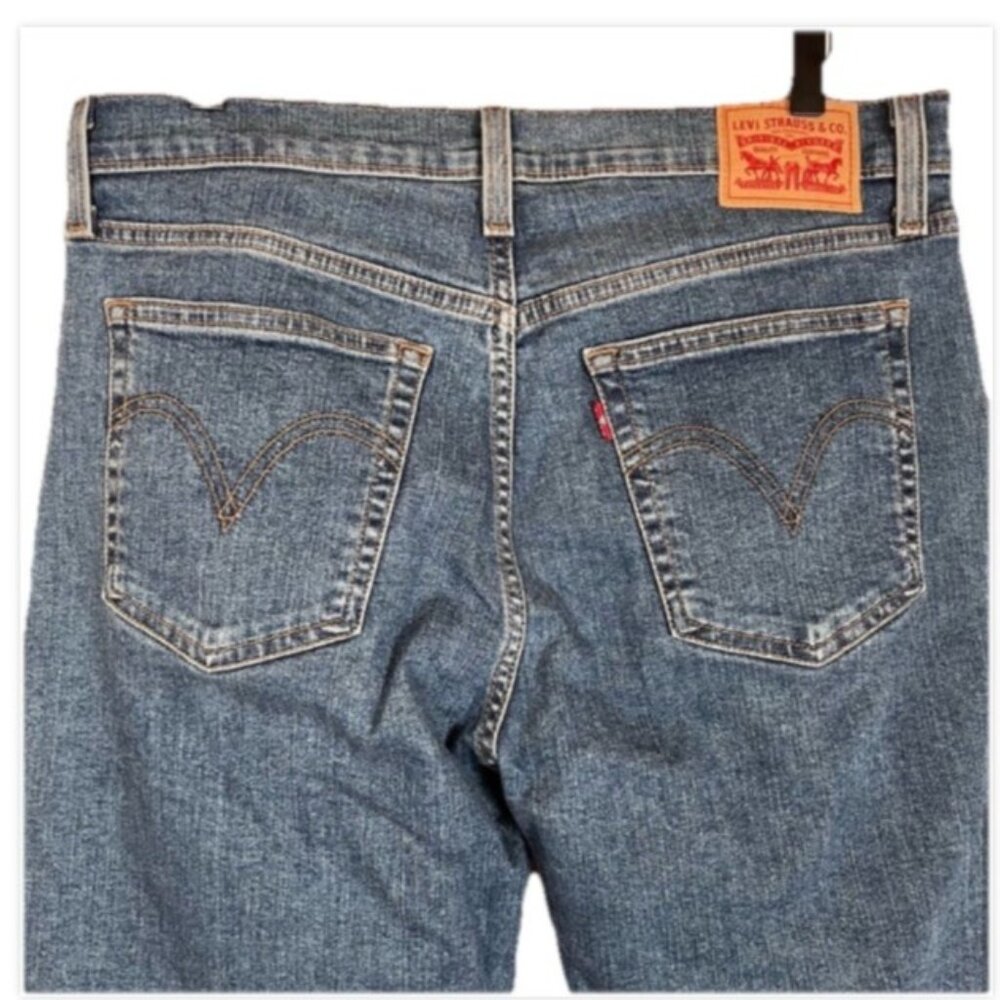 Levi’s Wedgie Jeans Womens 32 x 27 Crop High Rise Straight Leg Medium Wash Denim - Picture 6 of 15